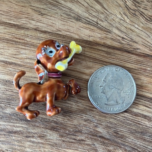 1960’s Vintage Enamel Dog Brooch - Picture 4 of 4